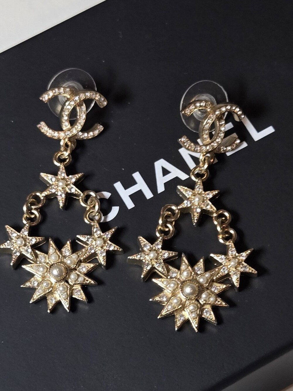 #179 - CHANEL CC Starburst chandelier earrings - Authentic